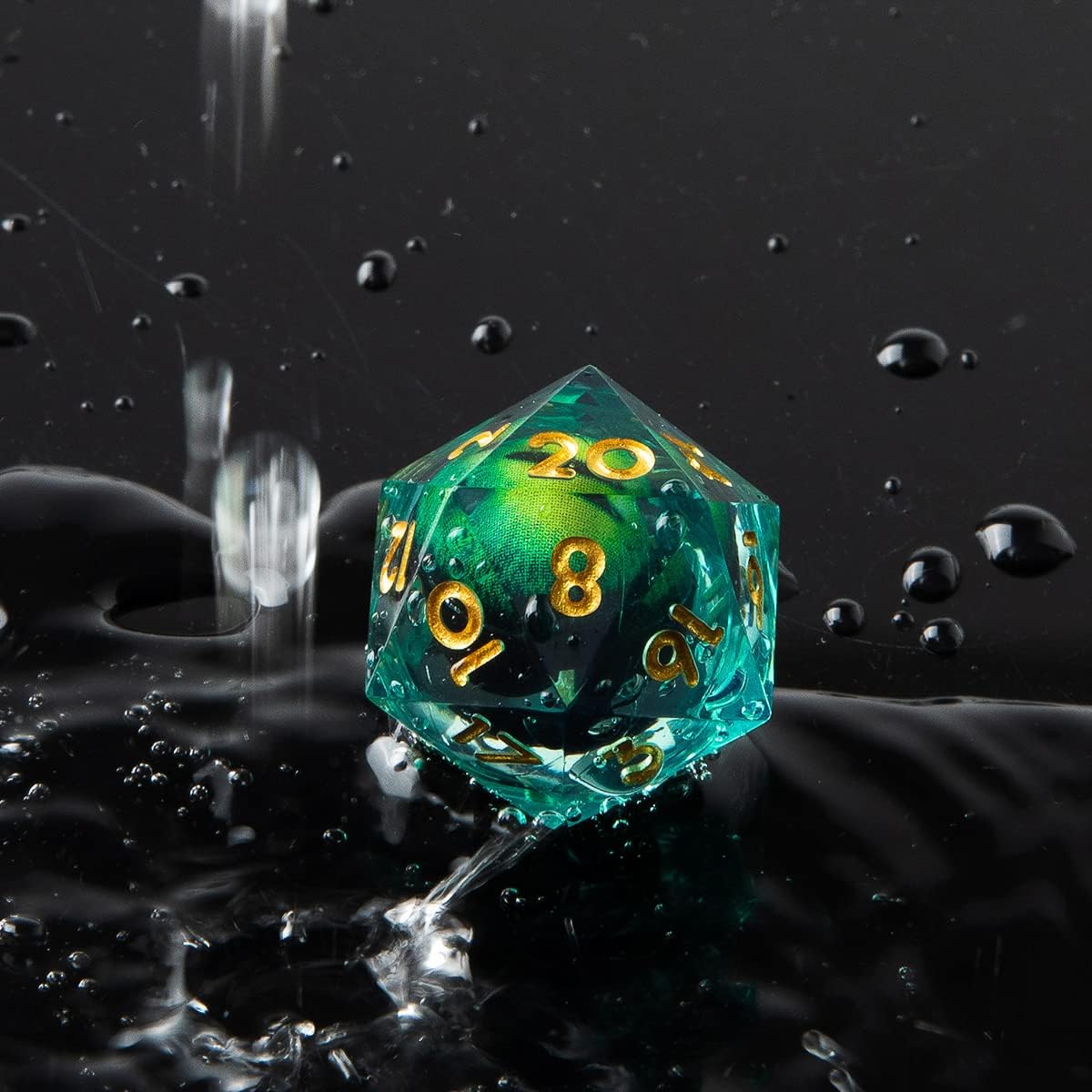 Beholder Green Dragon Eye dice set
