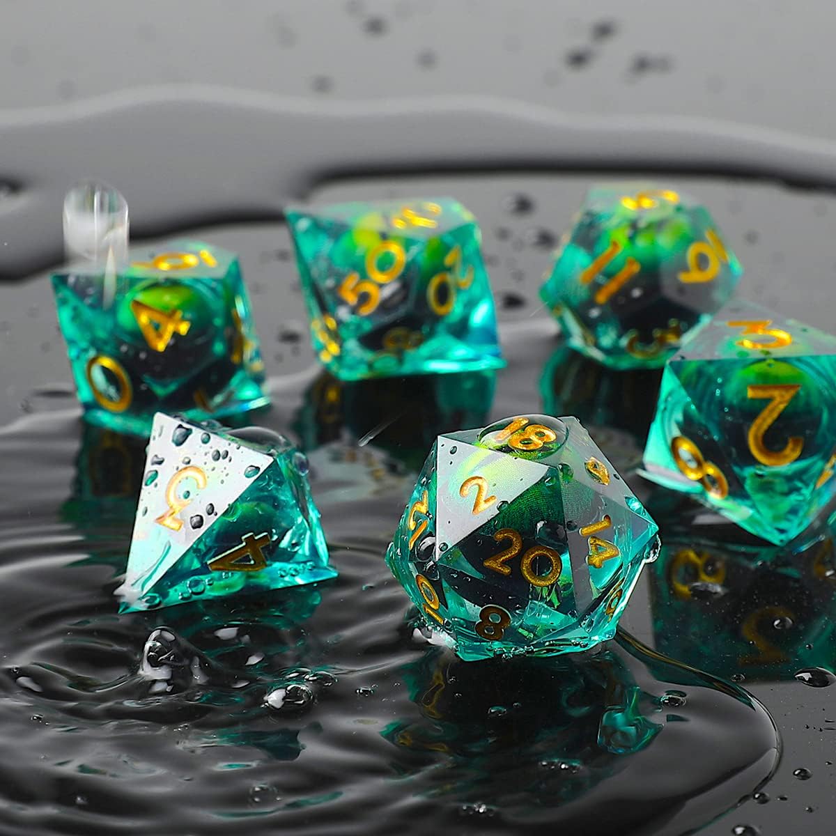 Beholder Green Dragon Eye dice set