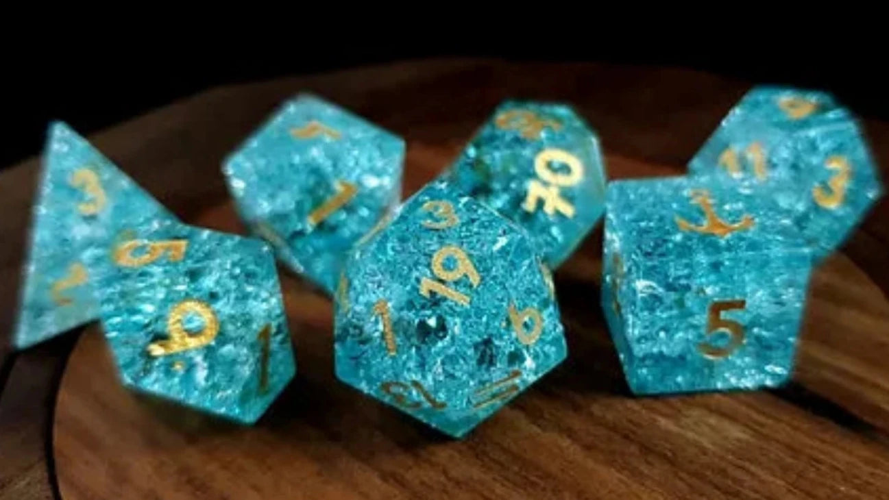 Crackle glass Sea Shanty dice - The Diamond