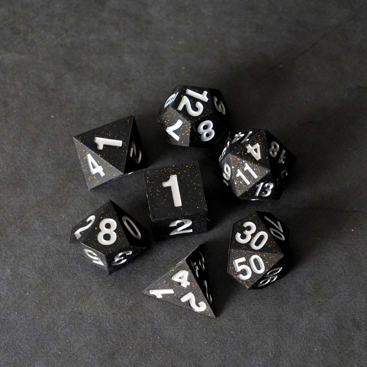 Sharp Edge Silicone Dice Set Gold Scatter