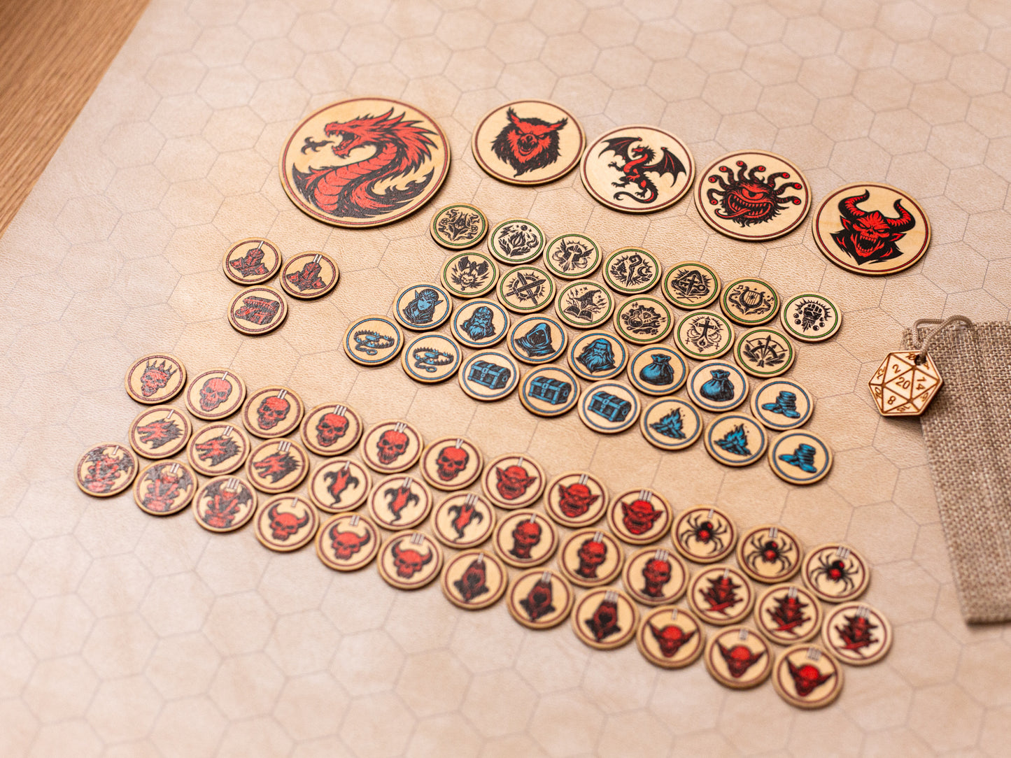 DnD Token Set (72 Pieces Wood + Bag)