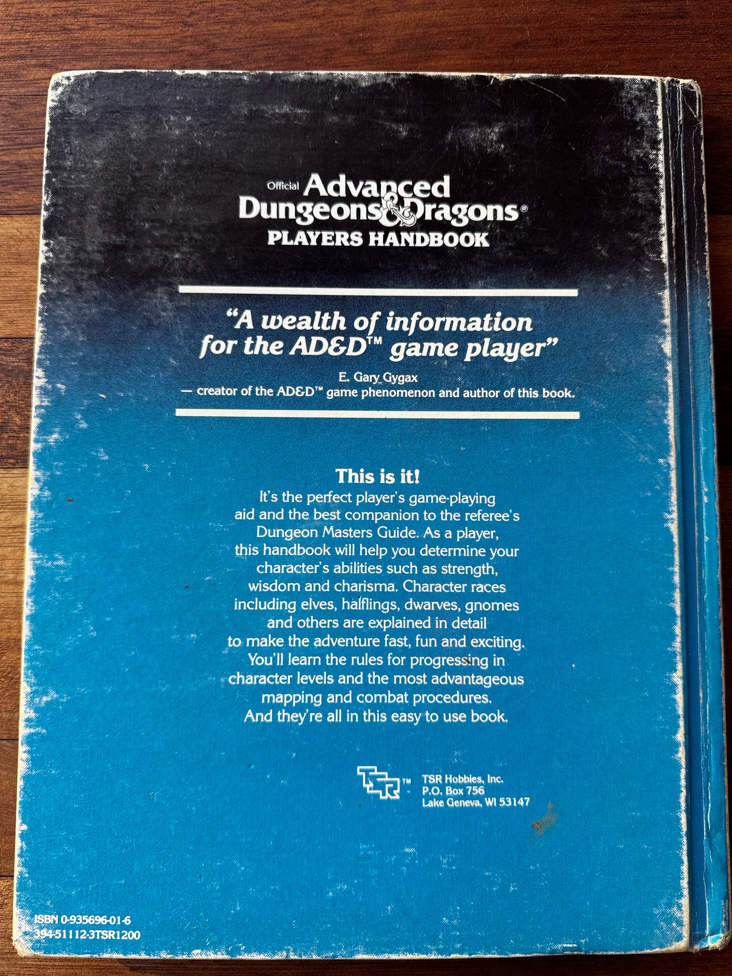 Advanced Dungeons & Dragons Players Handbook. 1st Edition AD&D. 1983 (Original "New Cover" sticker)
